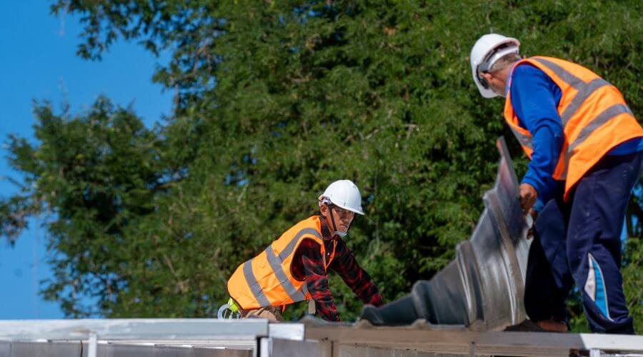Professional gutter cleaning in Sicklerville, NJ
